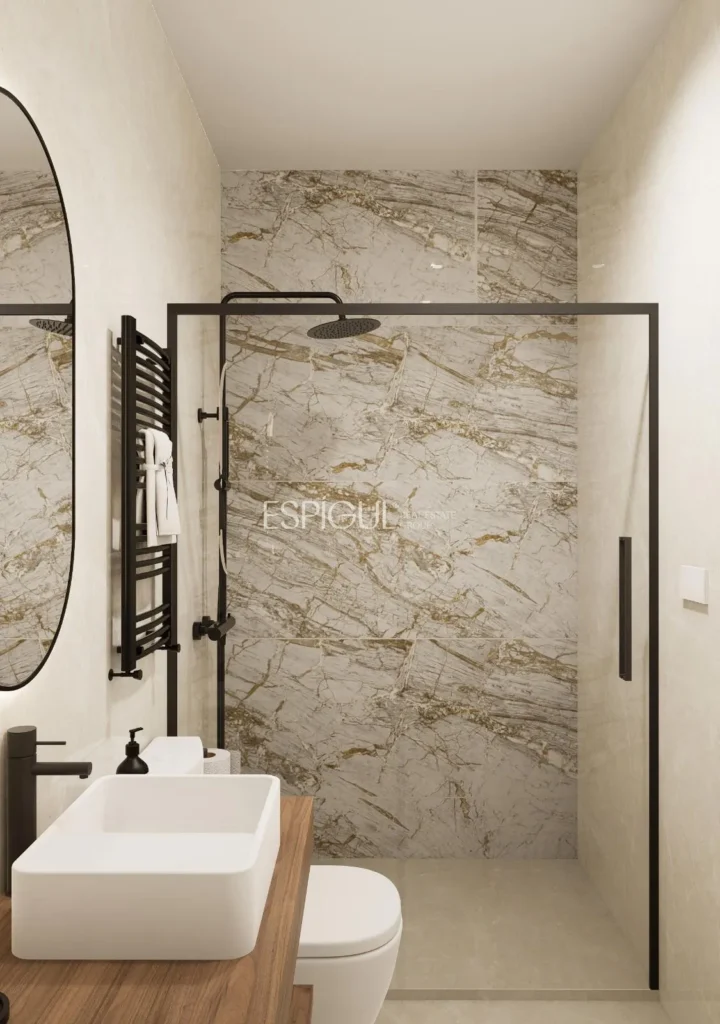 Exclusive renovated apartment on Calle Montesa