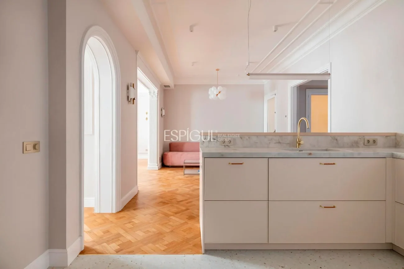 Exquis appartement de luxe à vendre à Sant Gervasi