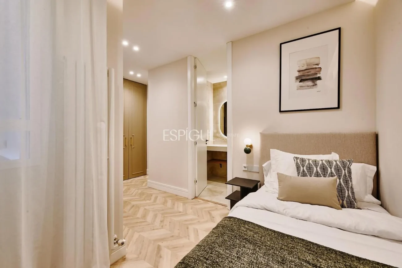 Impecable piso con balcon en Diego de Leon, Barrio de Salamanca