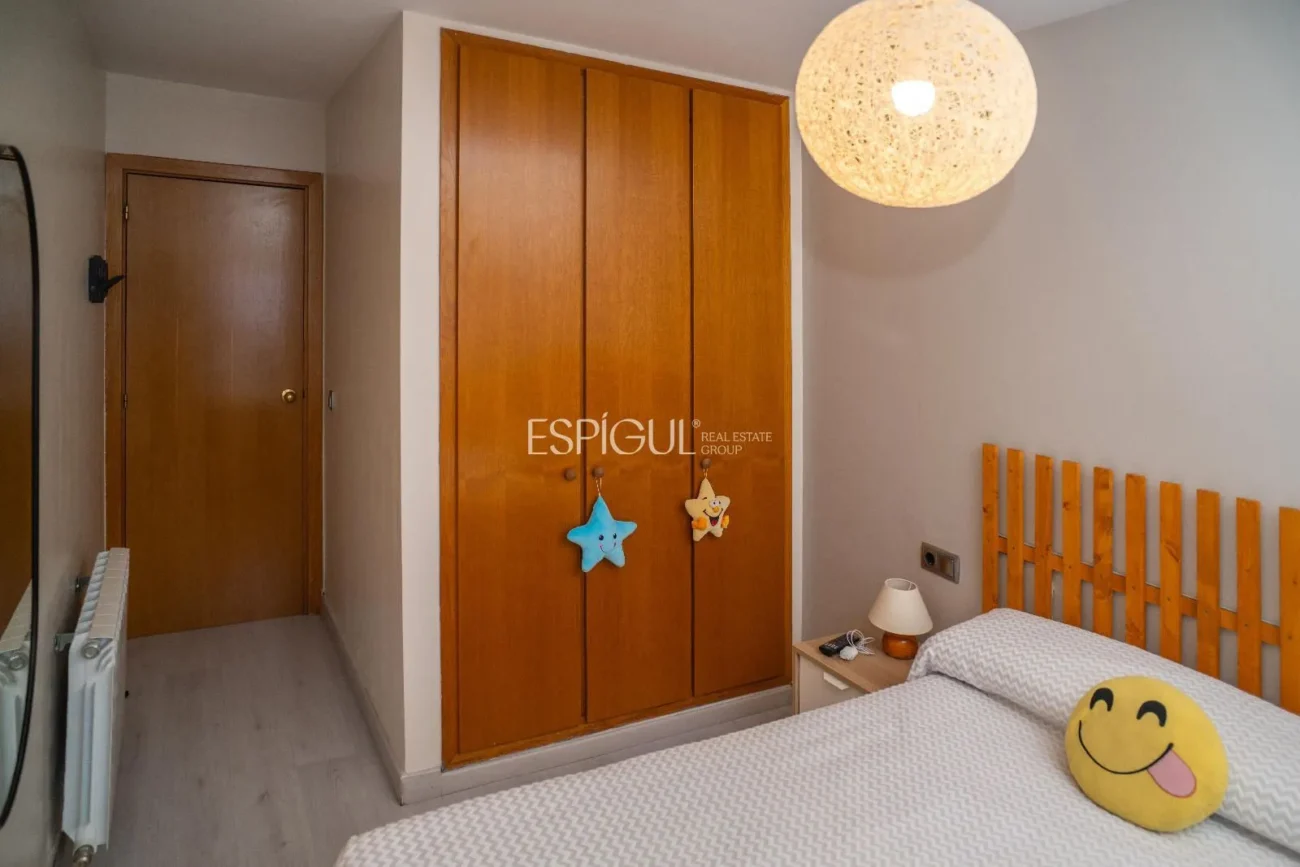 Helle Zweizimmerwohnung mit Terrasse im Zentrum von Girona