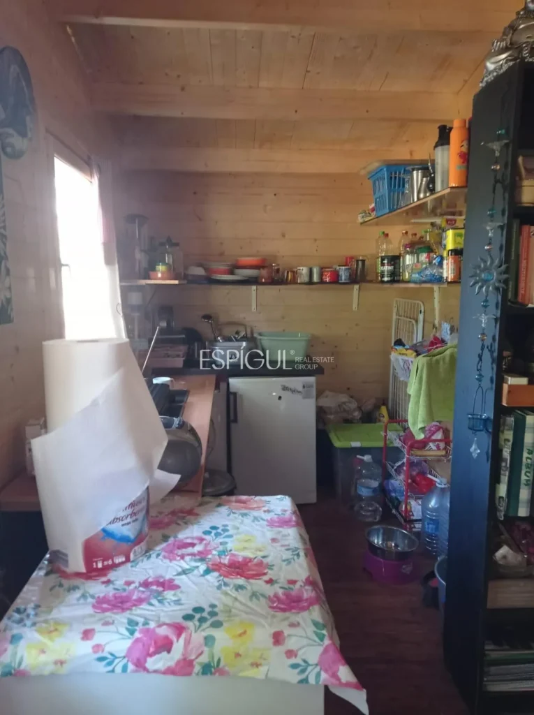 Parcela y casa de madera en Can Fornaca de Riudarenes