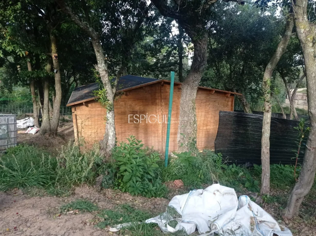 Parcela y casa de madera en Can Fornaca de Riudarenes