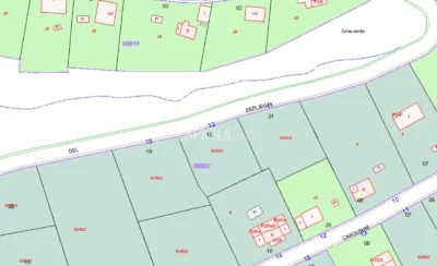 Parcel·la i casa de fusta a Can Fornaca de Riudarenes