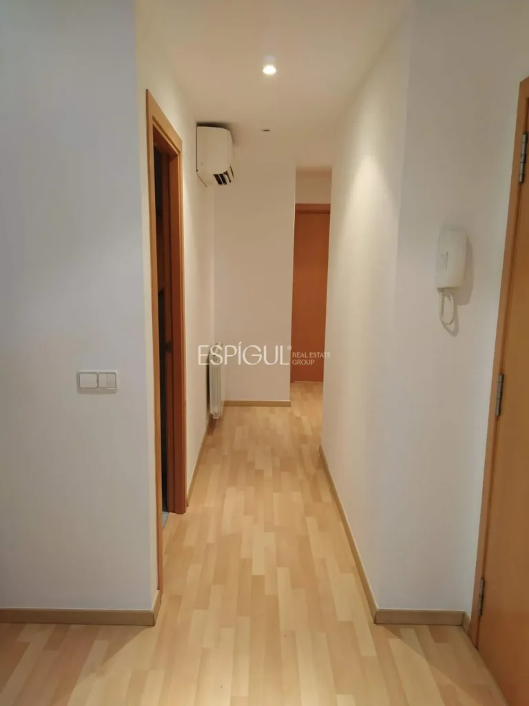 Appartement penthouse-duplex exclusif dans la rue Santa Maria de Gérone