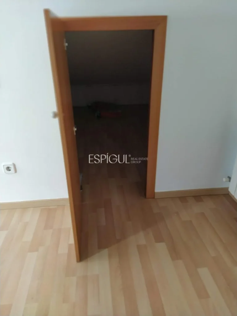 Appartement penthouse-duplex exclusif dans la rue Santa Maria de Gérone