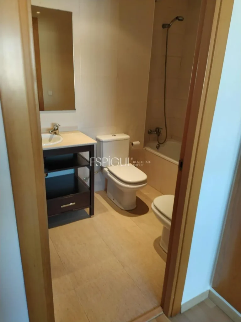 Appartement penthouse-duplex exclusif dans la rue Santa Maria de Gérone