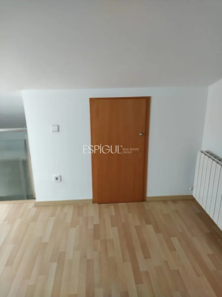 Appartement penthouse-duplex exclusif dans la rue Santa Maria de Gérone