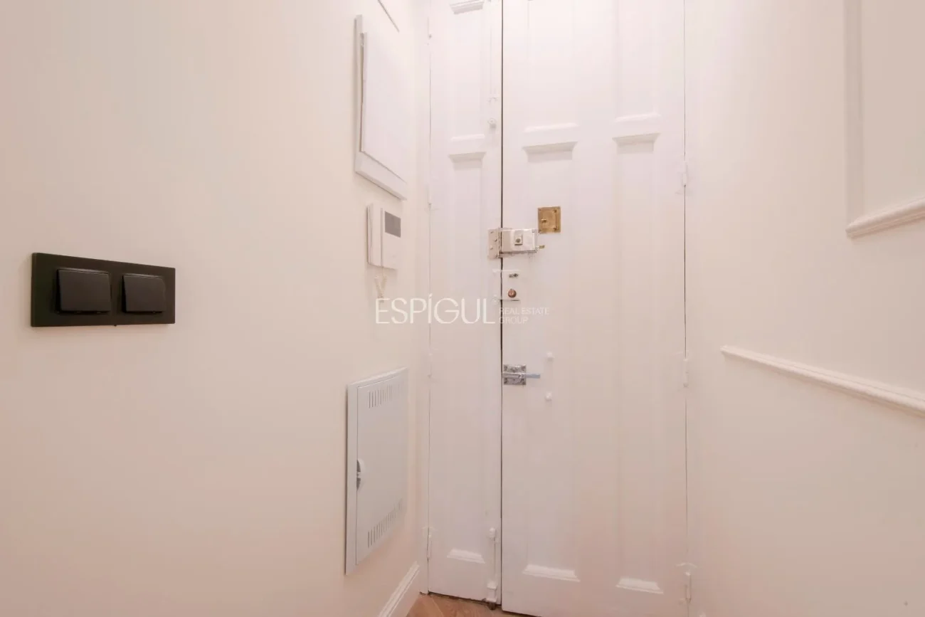 Appartement de luxe flambant neuf dans un immeuble classique – Quartier de Salamanque