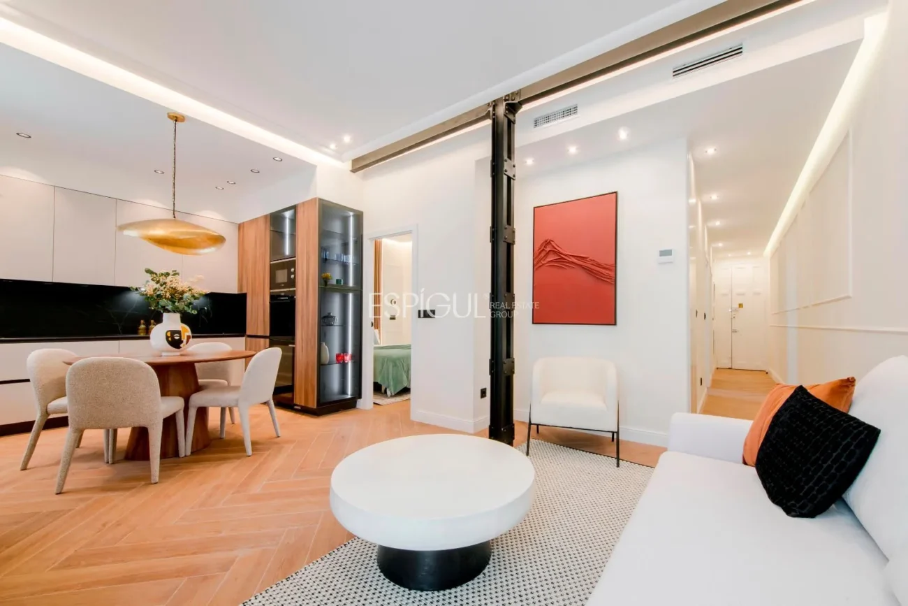 Appartement de luxe flambant neuf dans un immeuble classique – Quartier de Salamanque