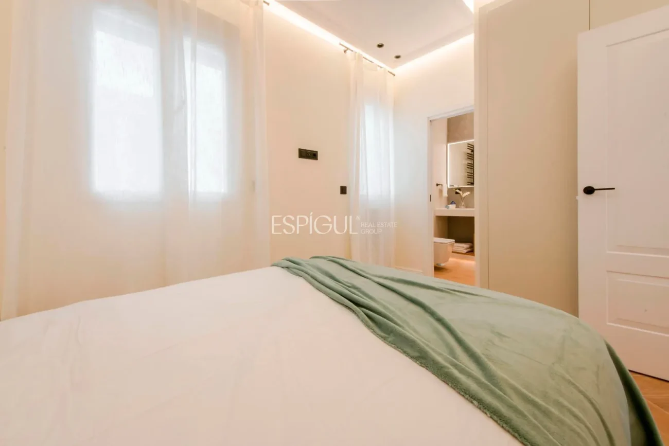 Appartement de luxe flambant neuf dans un immeuble classique – Quartier de Salamanque