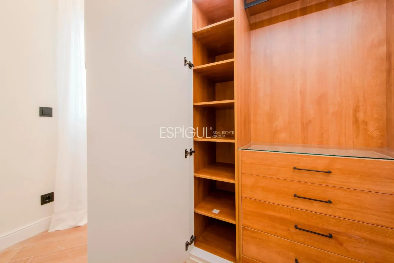 Brand New Luxury Apartment in Classic Building – Salamanca District
