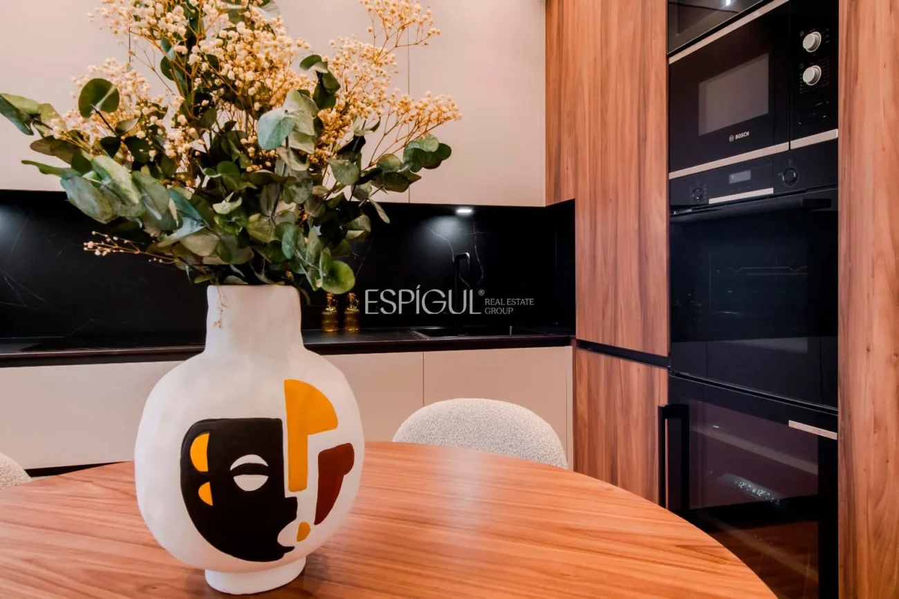 Brand New Luxury Apartment in Classic Building – Salamanca District