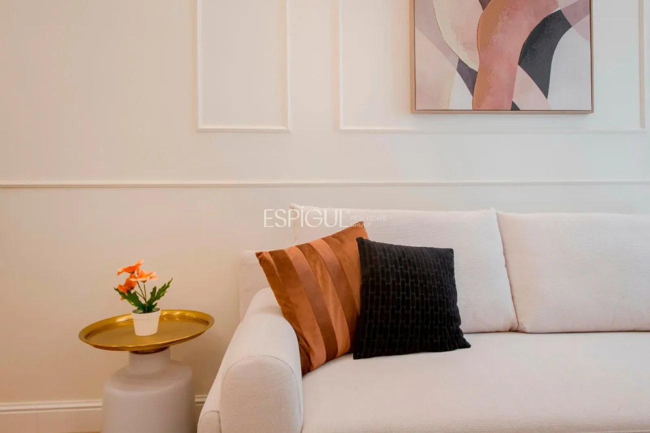 Brand New Luxury Apartment in Classic Building – Salamanca District