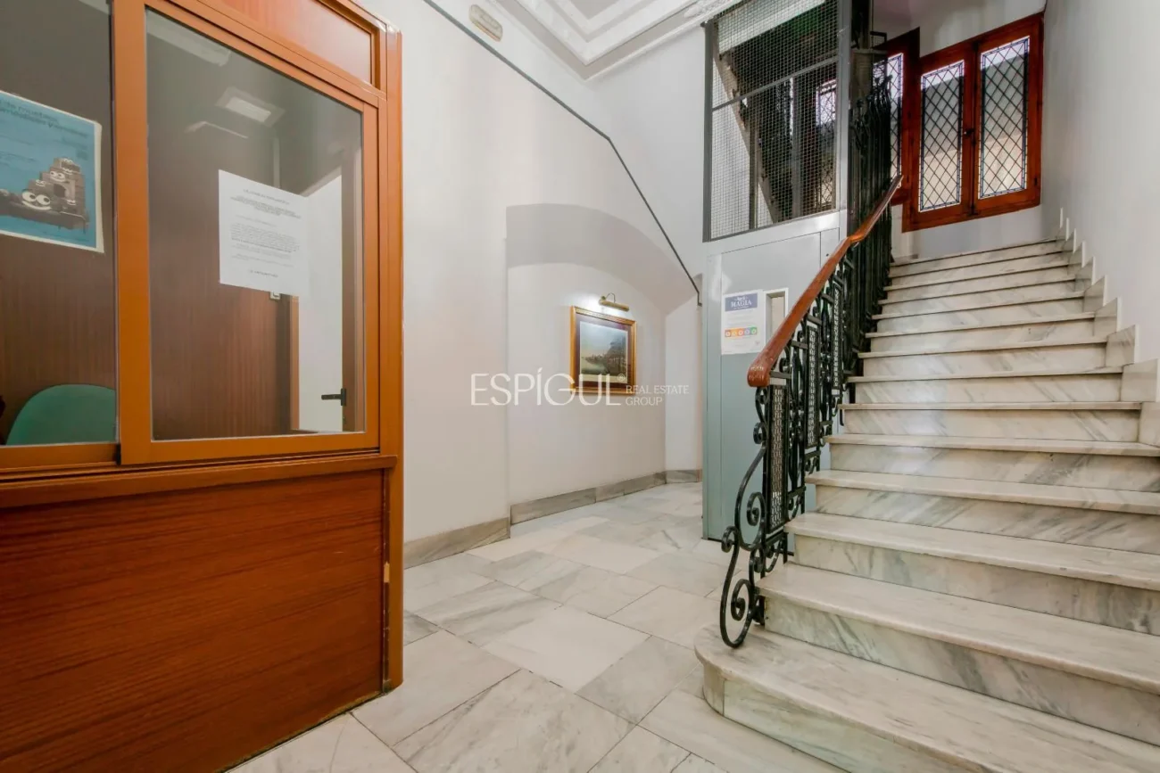 Brand New Luxury Apartment in Classic Building – Salamanca District