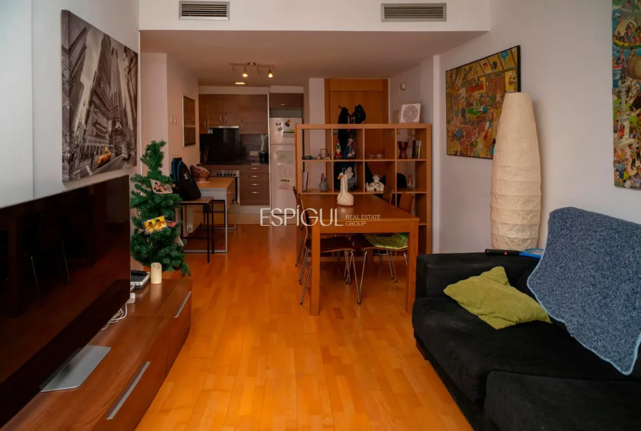 Piso en venta en Girona con dos habitaciones