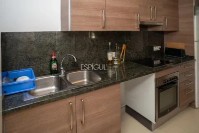 Piso en venta en Girona con dos habitaciones