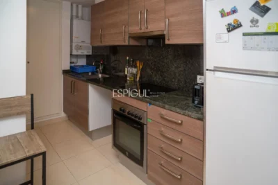 Piso en venta en Girona con dos habitaciones