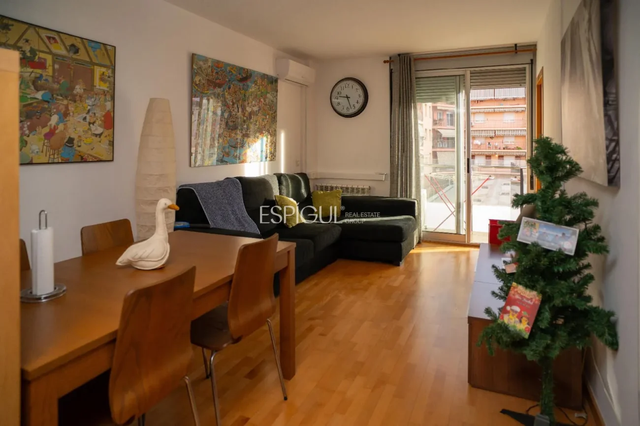 Piso en venta en Girona con dos habitaciones