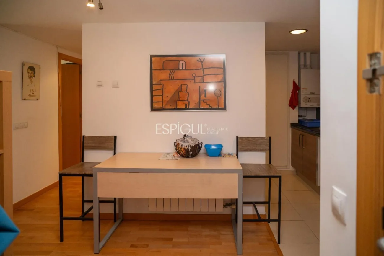 Piso en venta en Girona con dos habitaciones