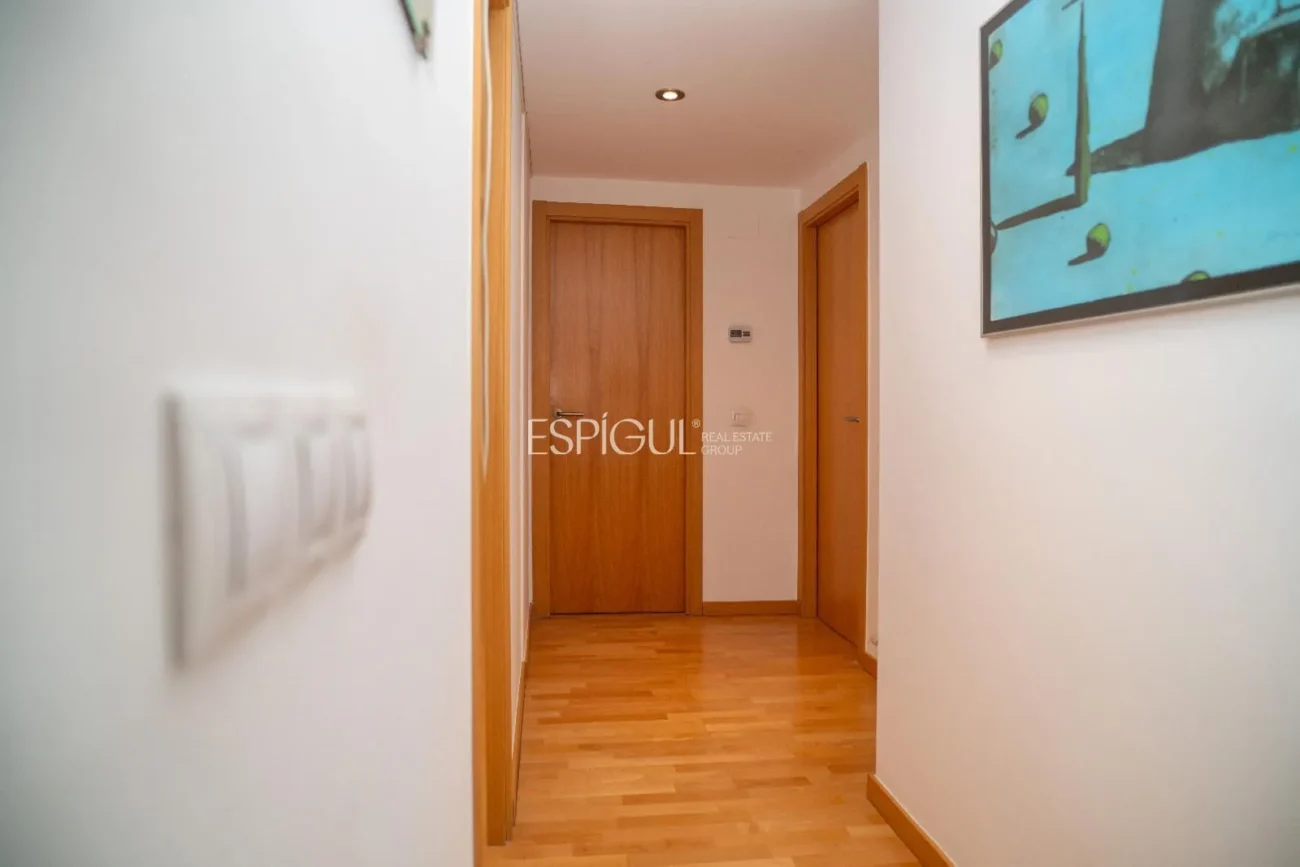 Piso en venta en Girona con dos habitaciones