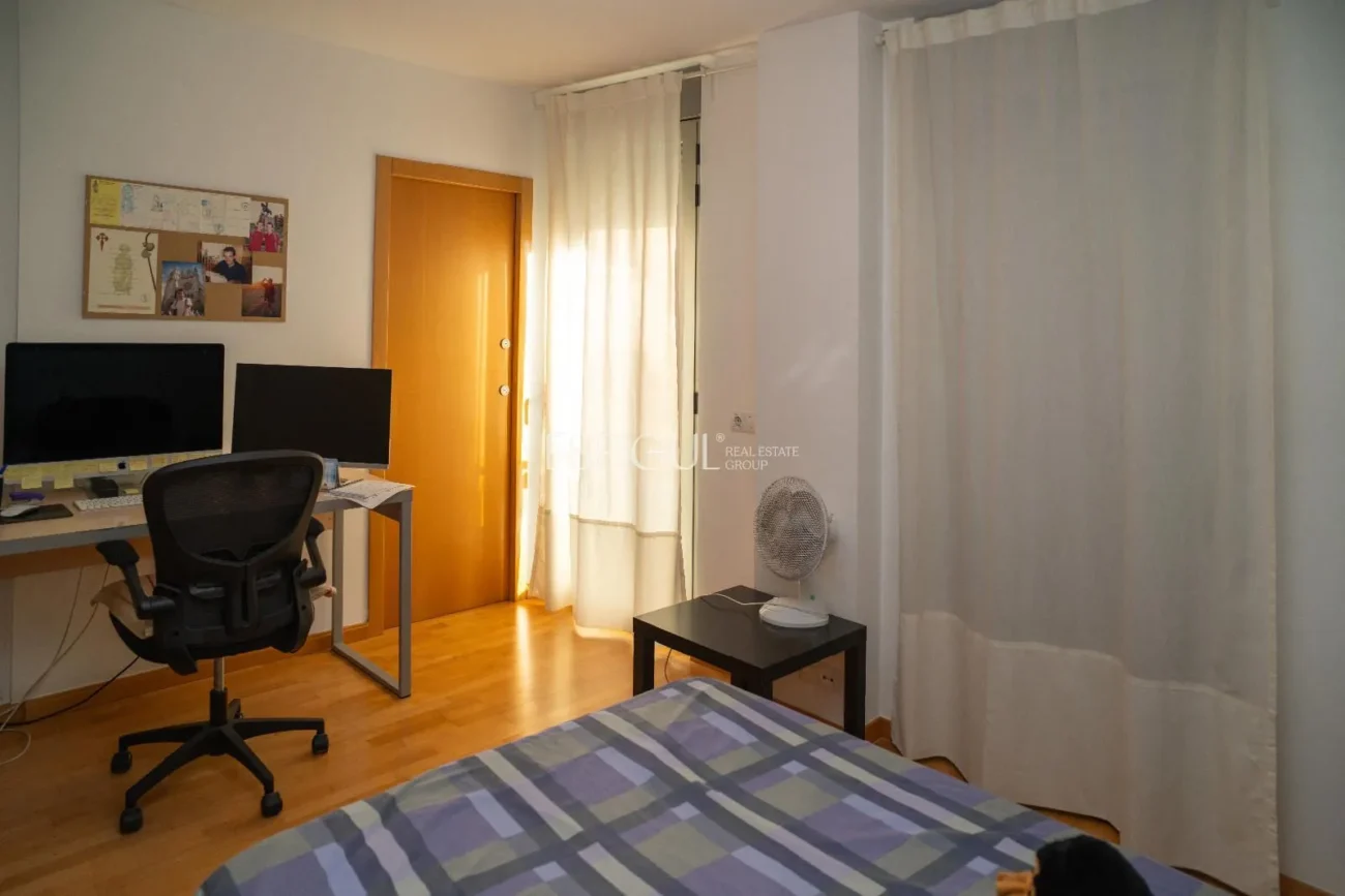 Piso en venta en Girona con dos habitaciones