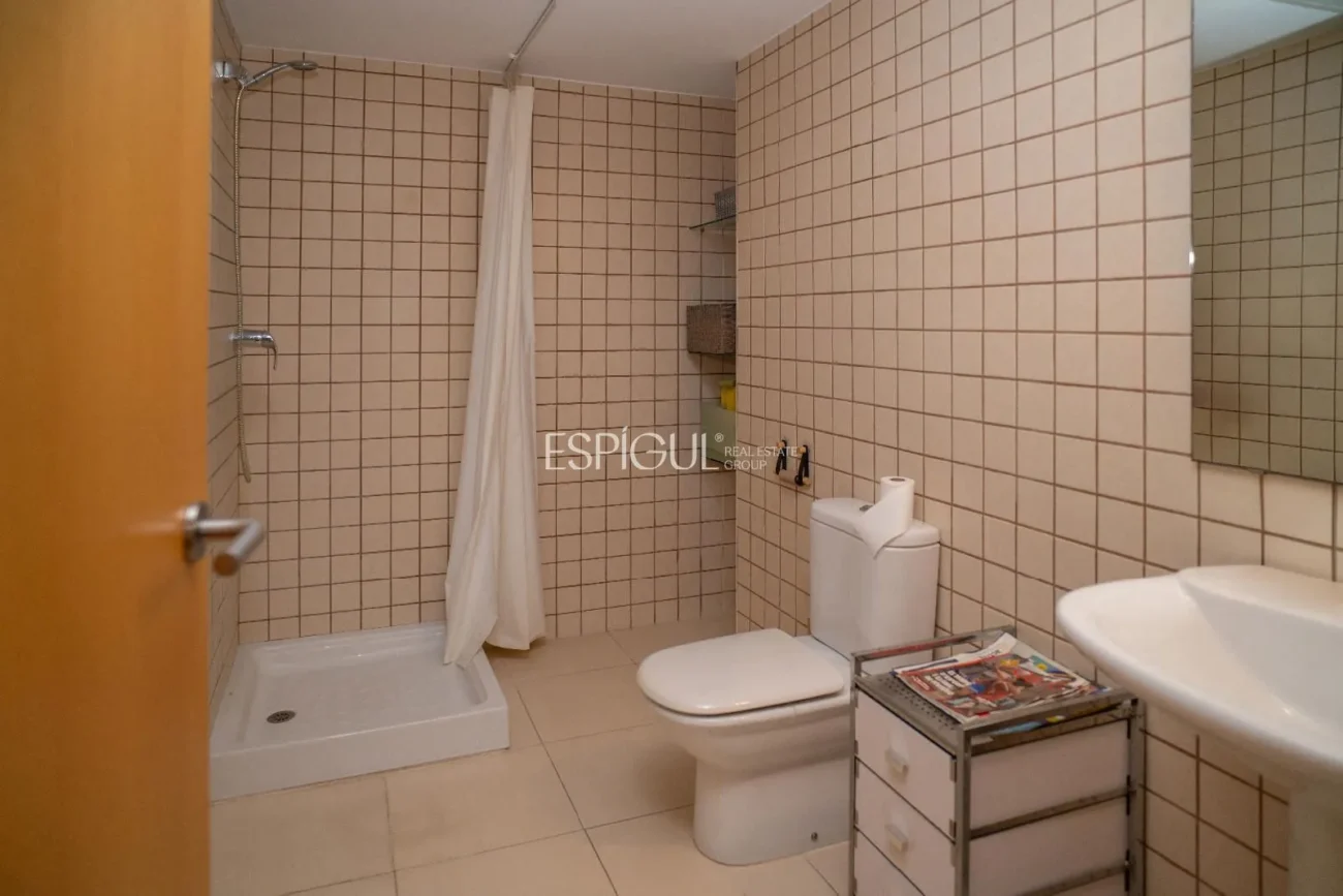 Piso en venta en Girona con dos habitaciones