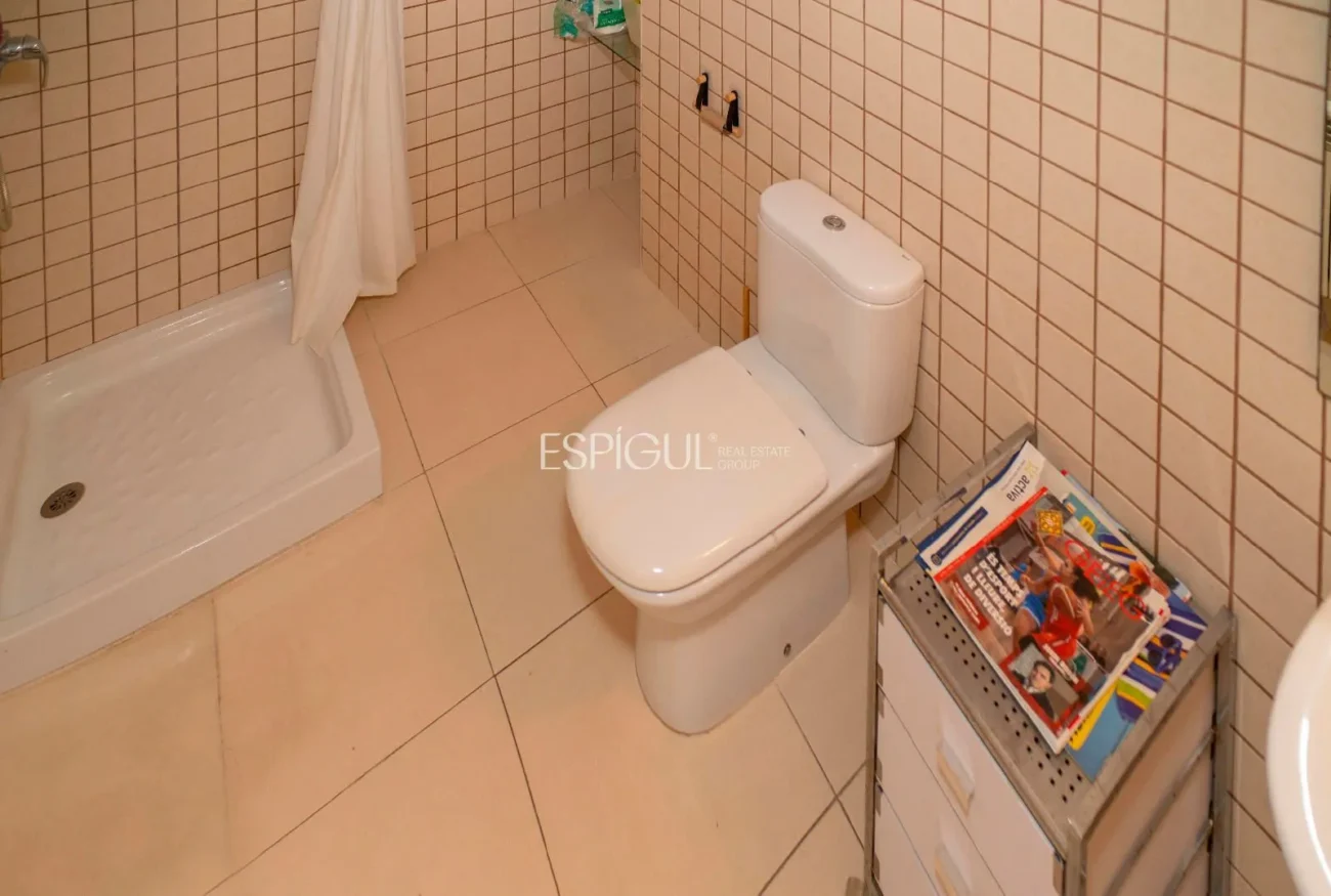 Piso en venta en Girona con dos habitaciones