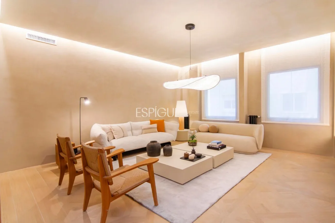 Appartement rénové avec hauts plafonds à Jorge Juan, Goya