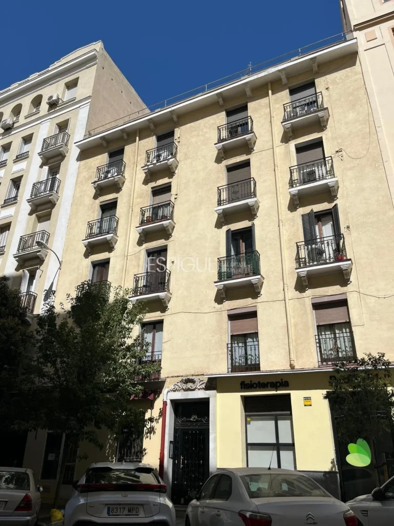 Piso reformado en Calle Padilla, Lista