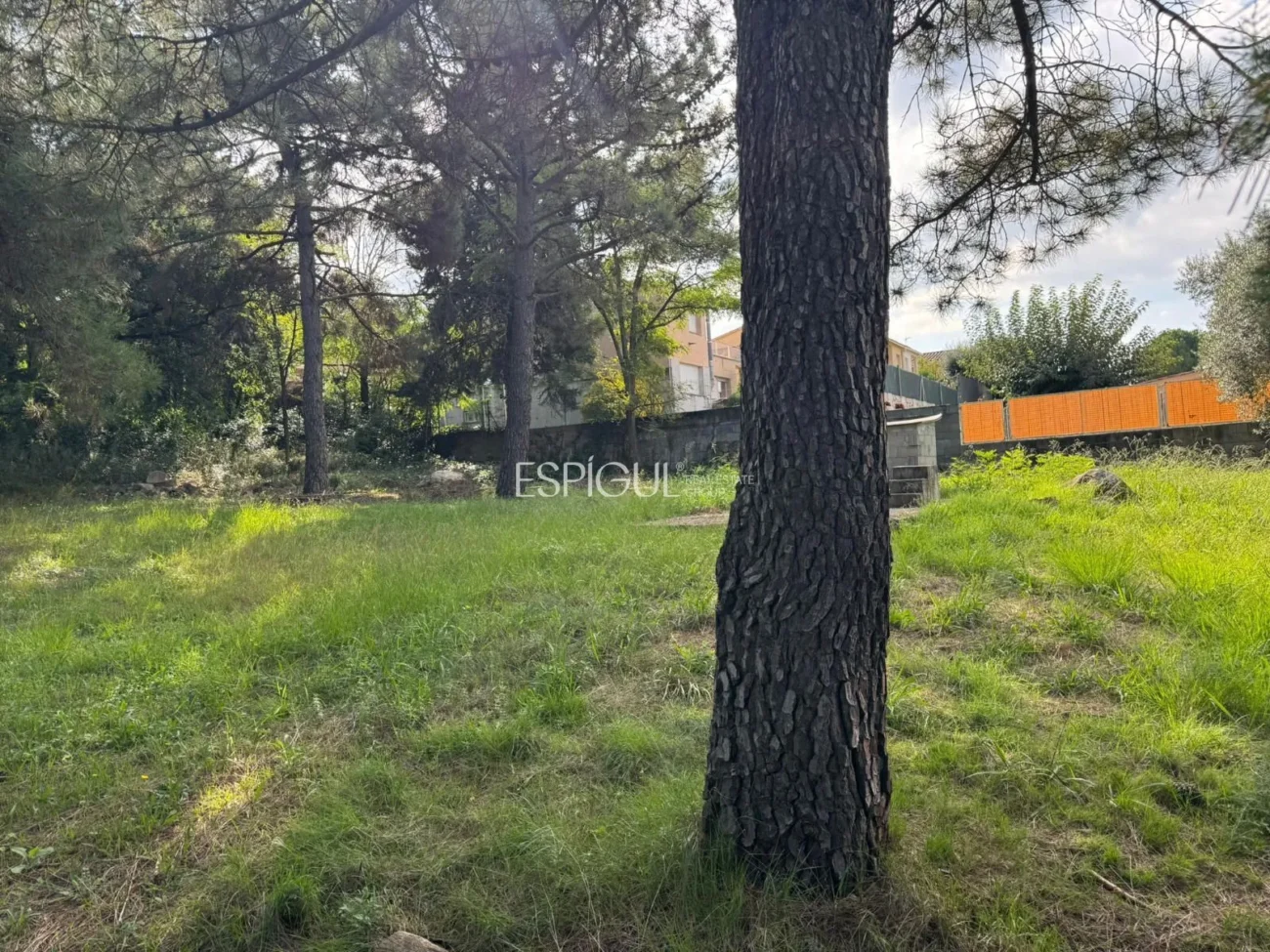 Terreny a la venda a Montjuïc , Girona