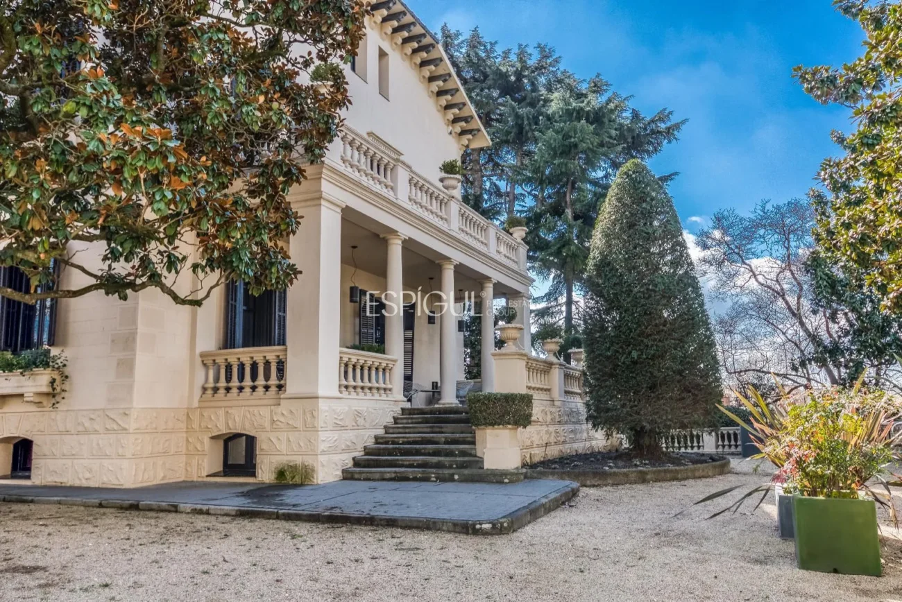 Casa modernista única de 1914 completament restaurada i reformada