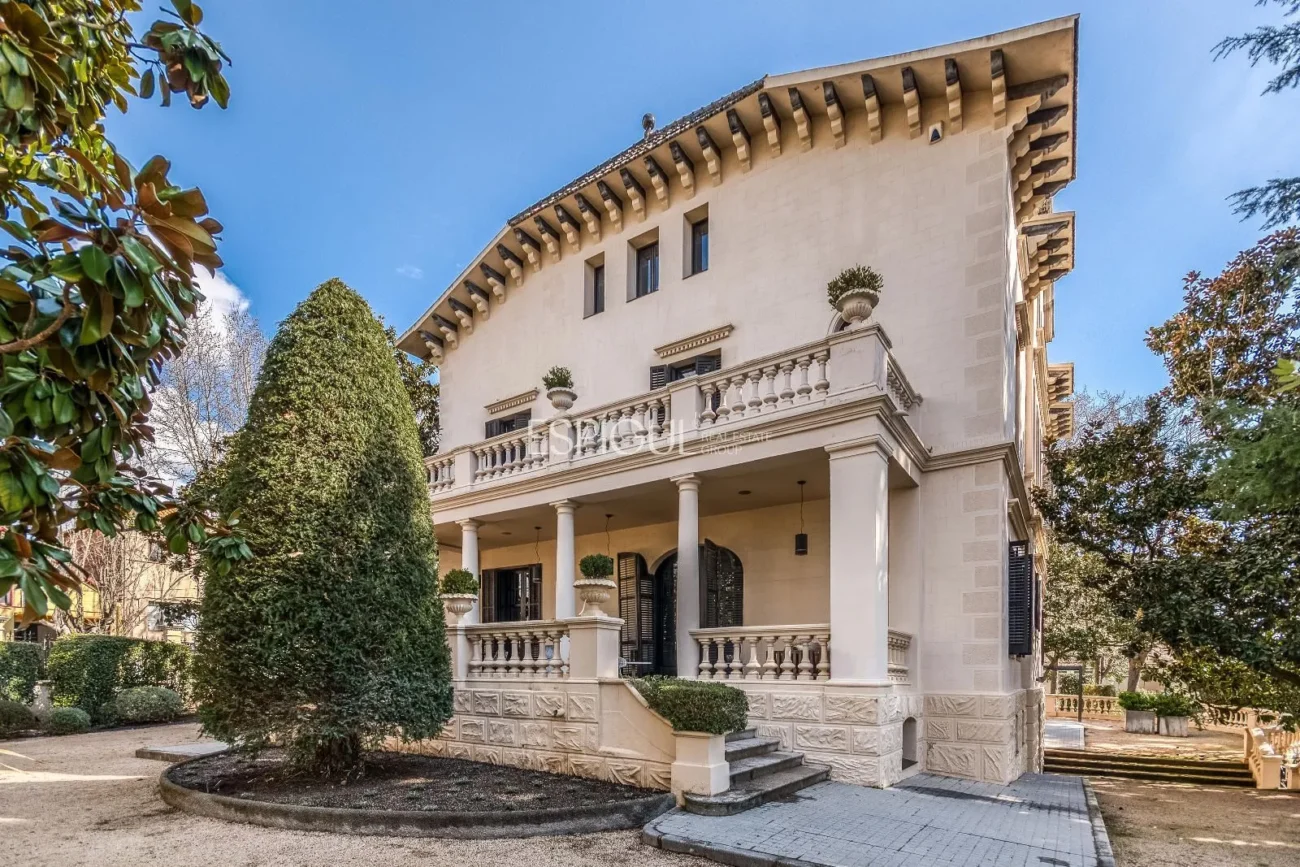 Villa modernista única de 1914 completamente restaurada y reformada