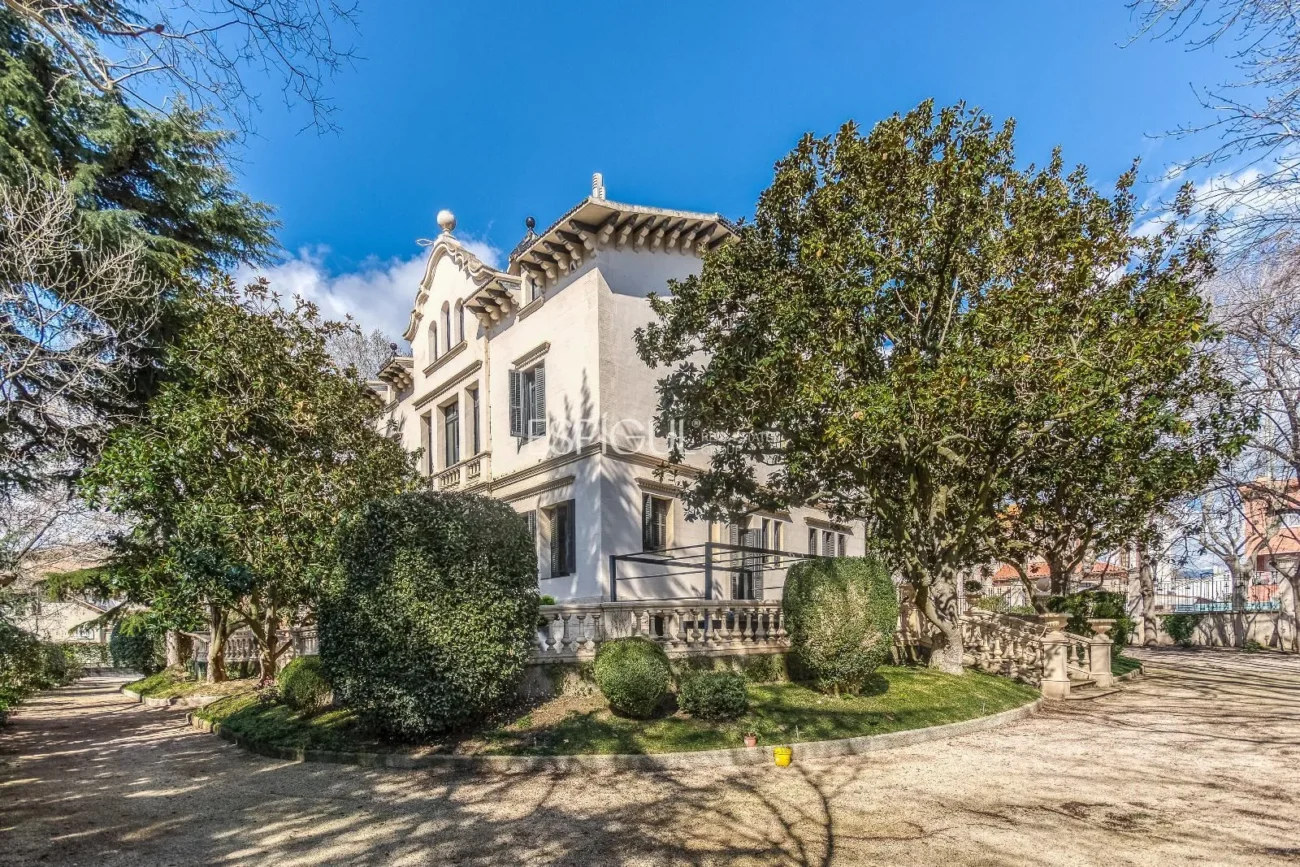 Casa modernista única de 1914 completament restaurada i reformada