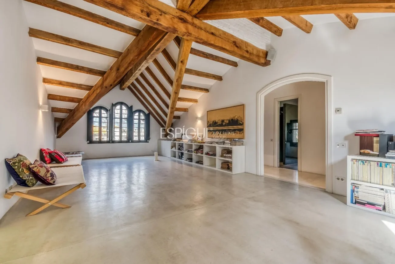 Casa modernista única de 1914 completament restaurada i reformada
