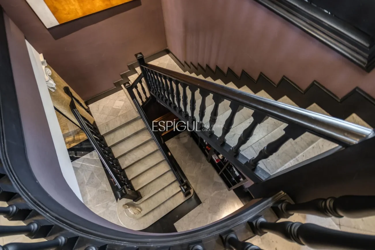 Casa modernista única de 1914 completament restaurada i reformada