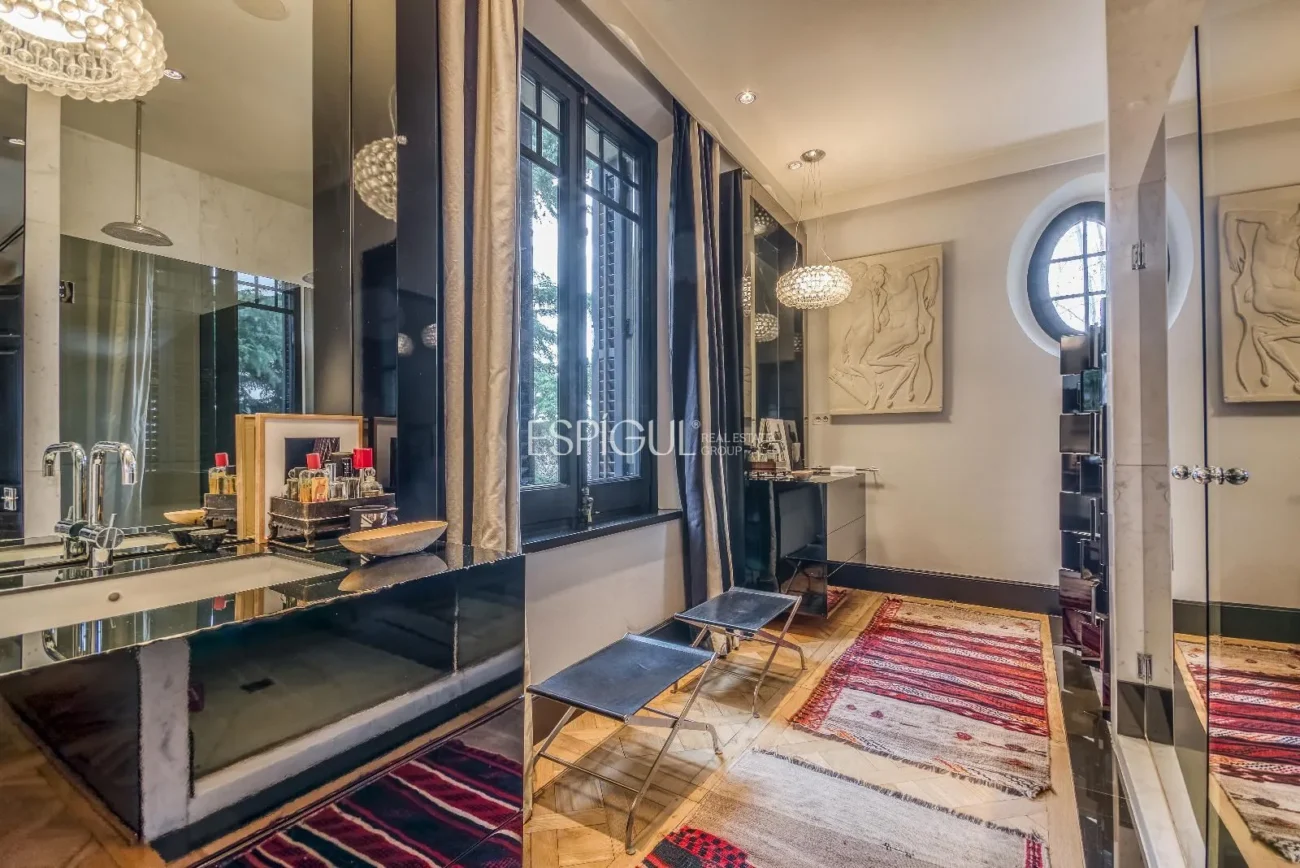 Casa modernista única de 1914 completament restaurada i reformada
