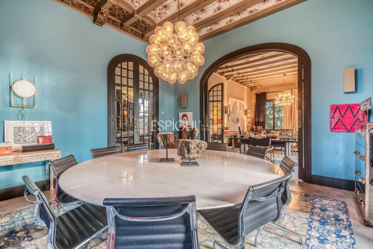 Casa modernista única de 1914 completament restaurada i reformada