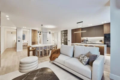 Vivienda reformada y exterior en Calle Conde de Peñalver, Lista