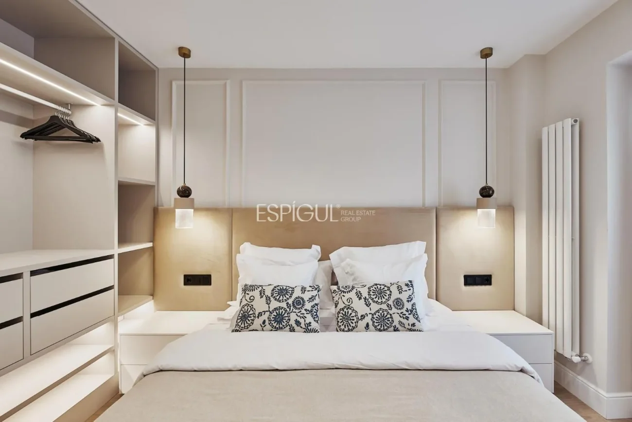 Vivienda reformada y exterior en Calle Conde de Peñalver, Lista