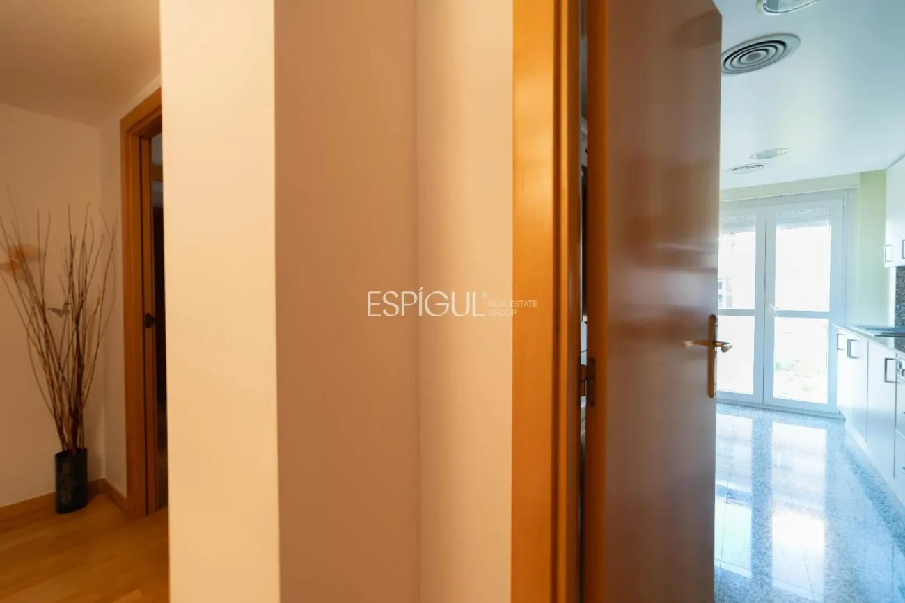 Acogedor piso de 2 habitaciones en pleno Parc Migdia