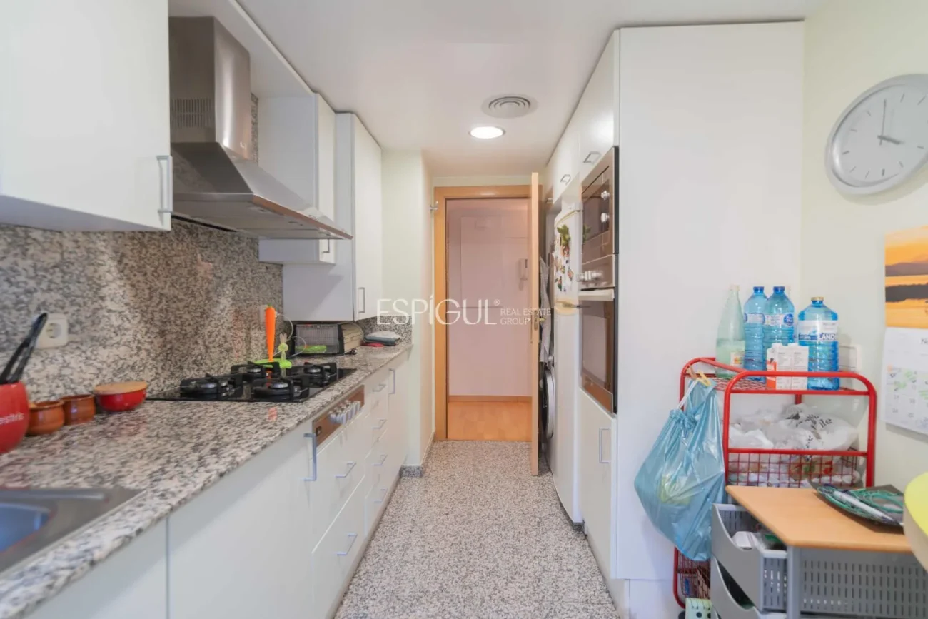 Acogedor piso de 2 habitaciones en pleno Parc Migdia