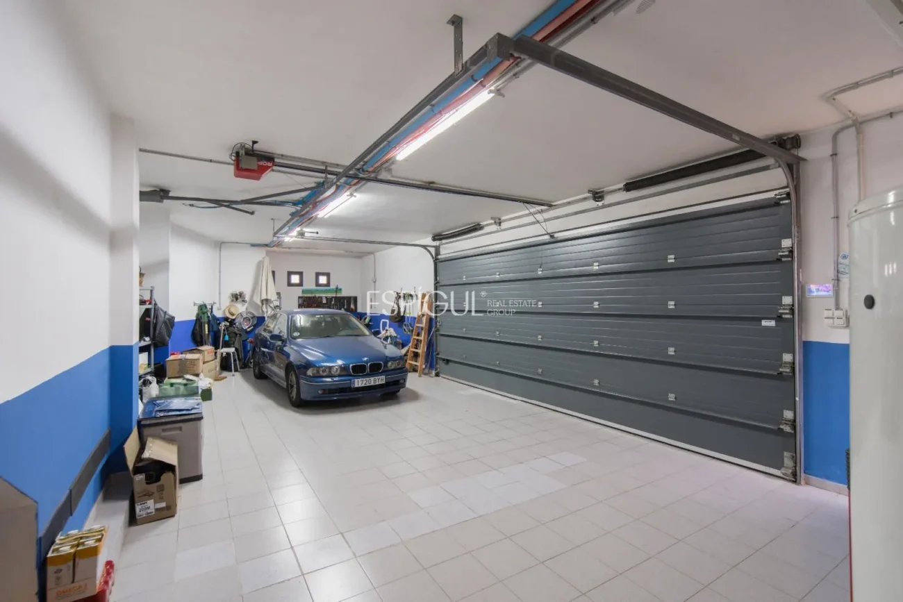 Amplia casa de 6 habitaciones con piscina en Sant Berger, Teià