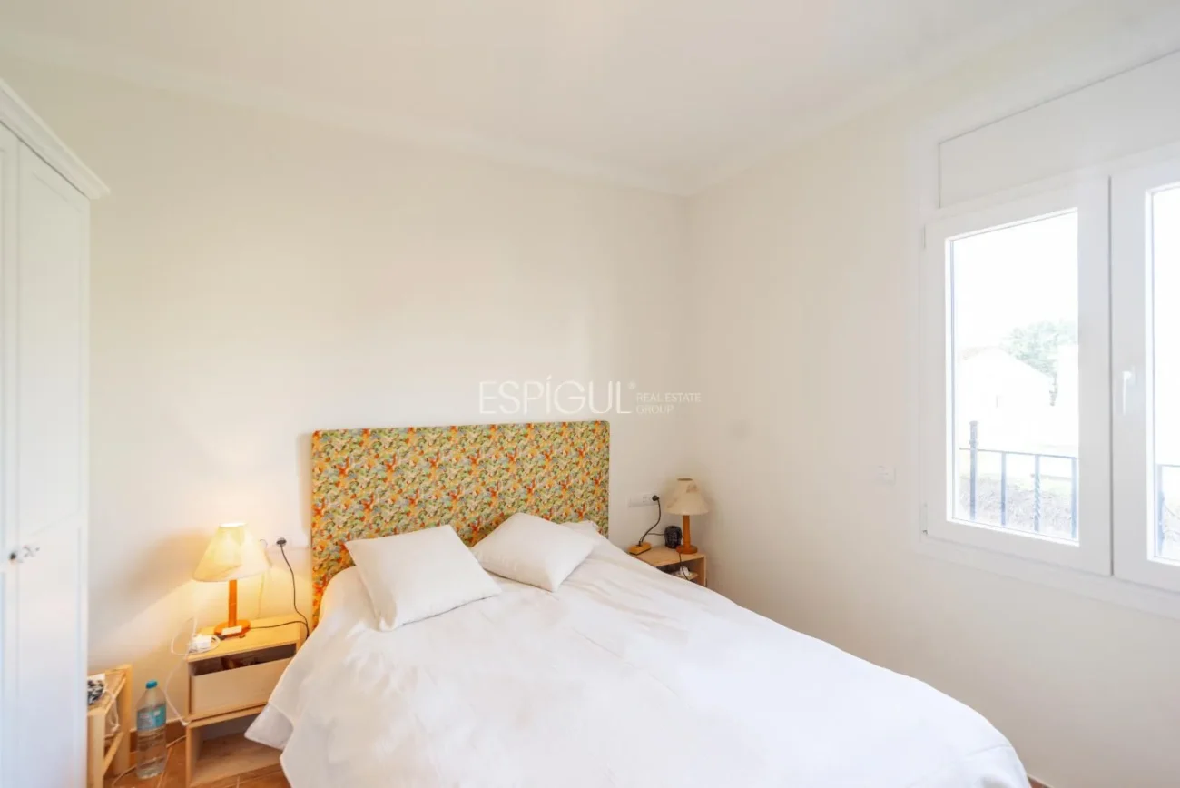 Amplia casa reformada de 6 habitaciones con jardín en Palafrugell