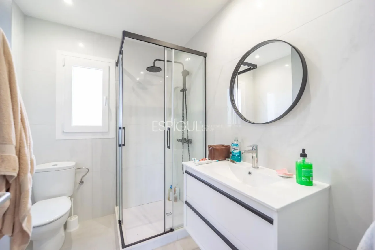 Amplia casa reformada de 6 habitaciones con jardín en Palafrugell