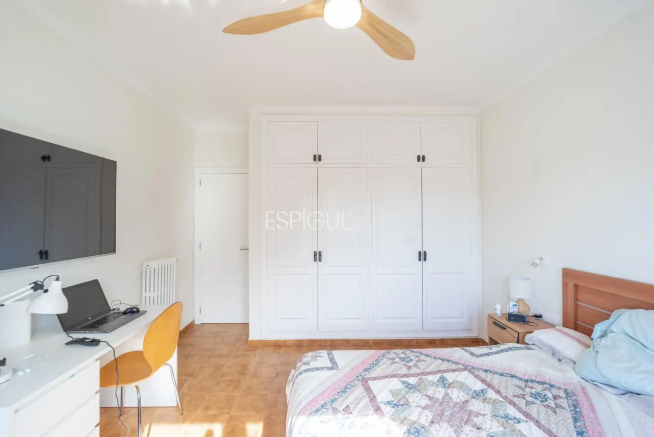 Amplia casa reformada de 6 habitaciones con jardín en Palafrugell