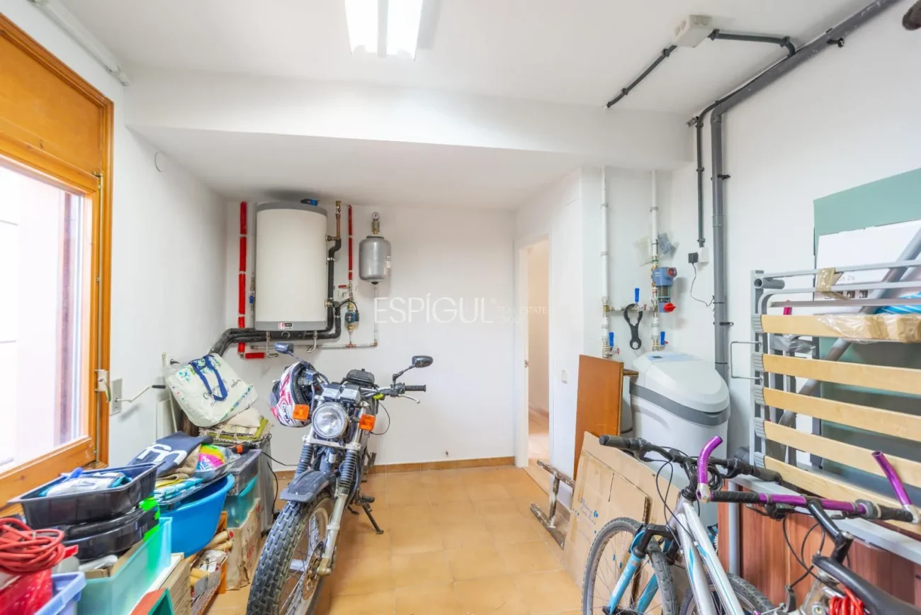 Amplia casa reformada de 6 habitaciones con jardín en Palafrugell