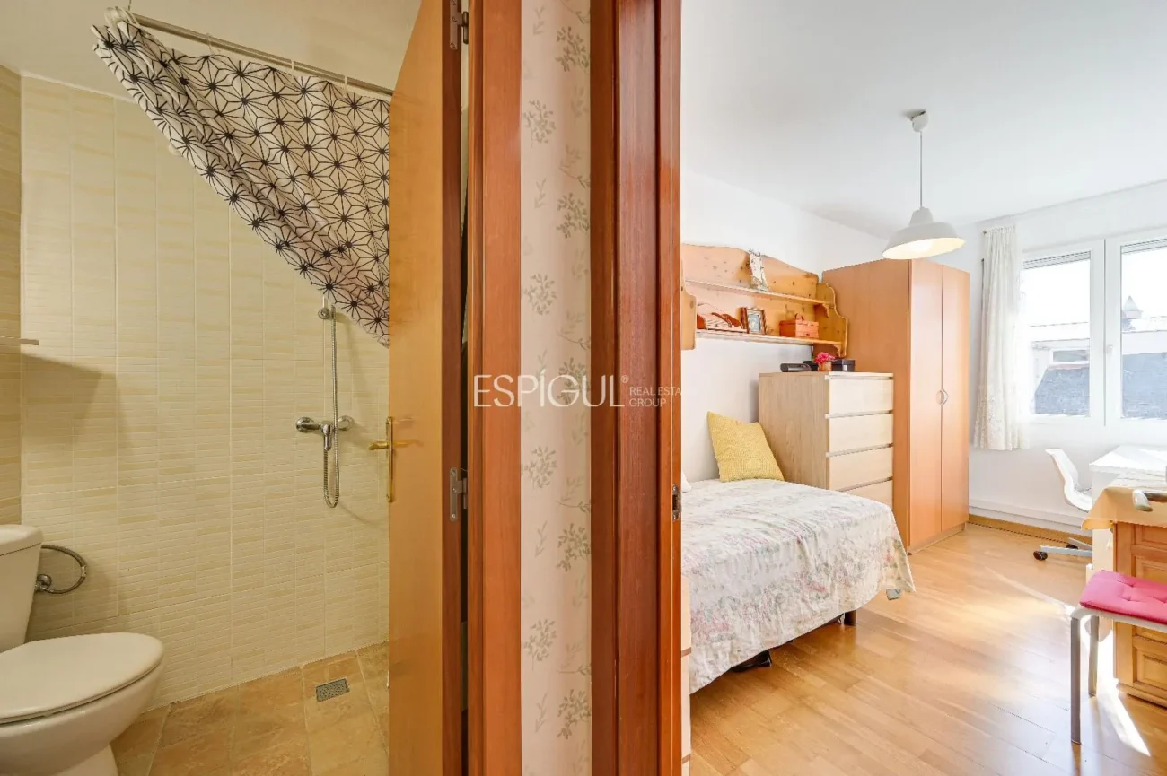 Ático Dúplex a reformar en venta en Eixample