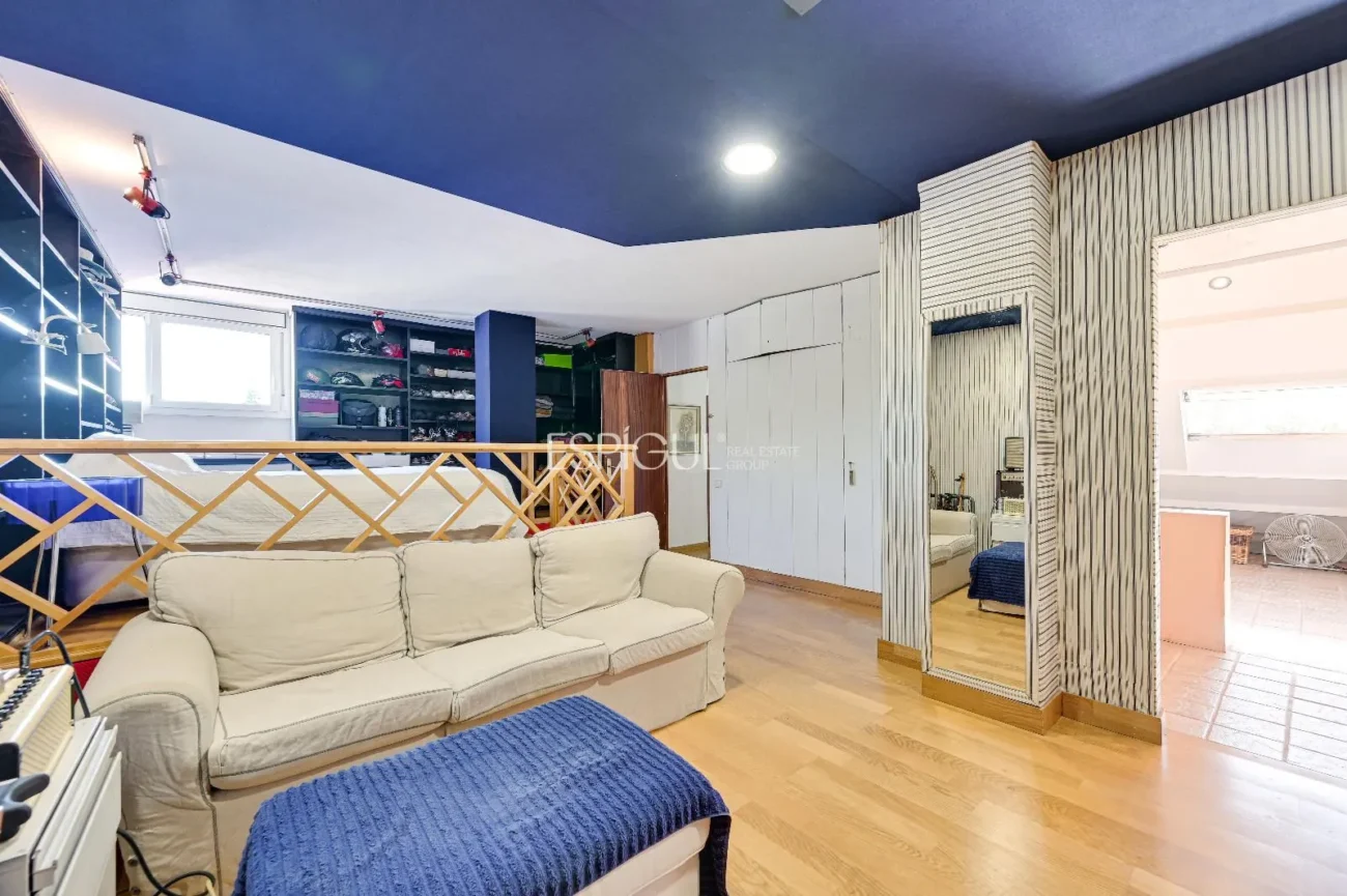 Ático Dúplex a reformar en venta en Eixample