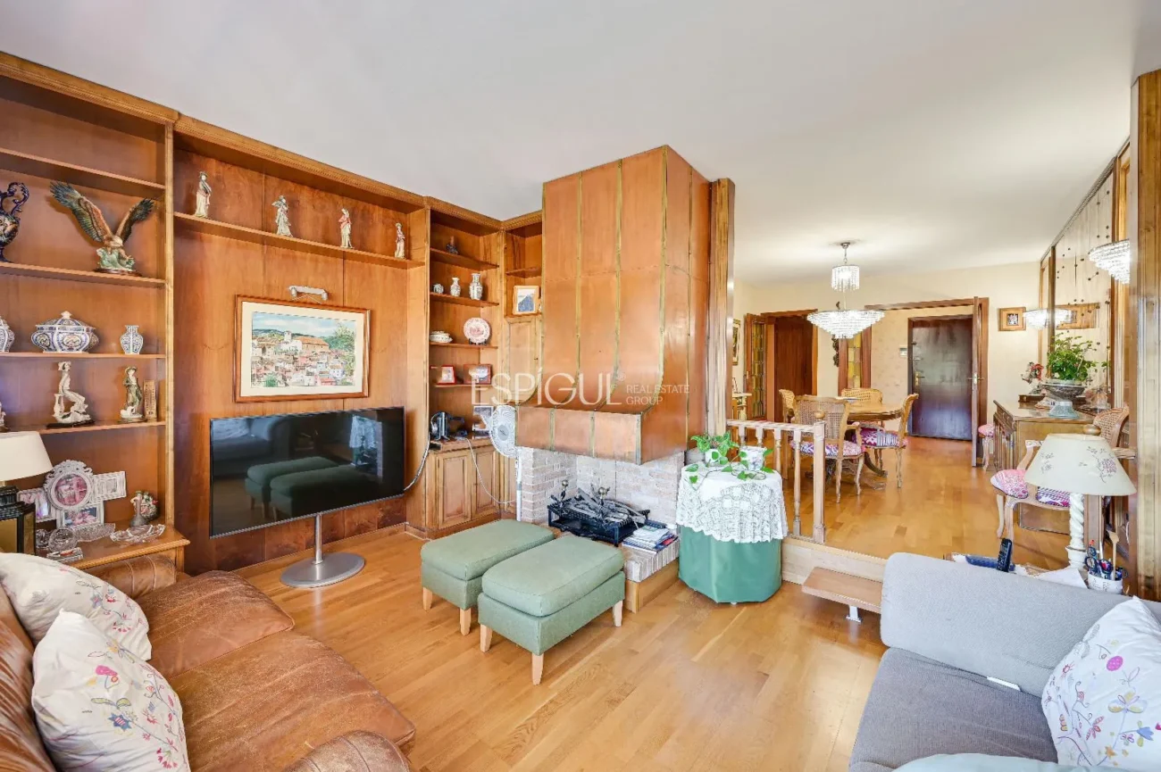 Ático Dúplex a reformar en venta en Eixample