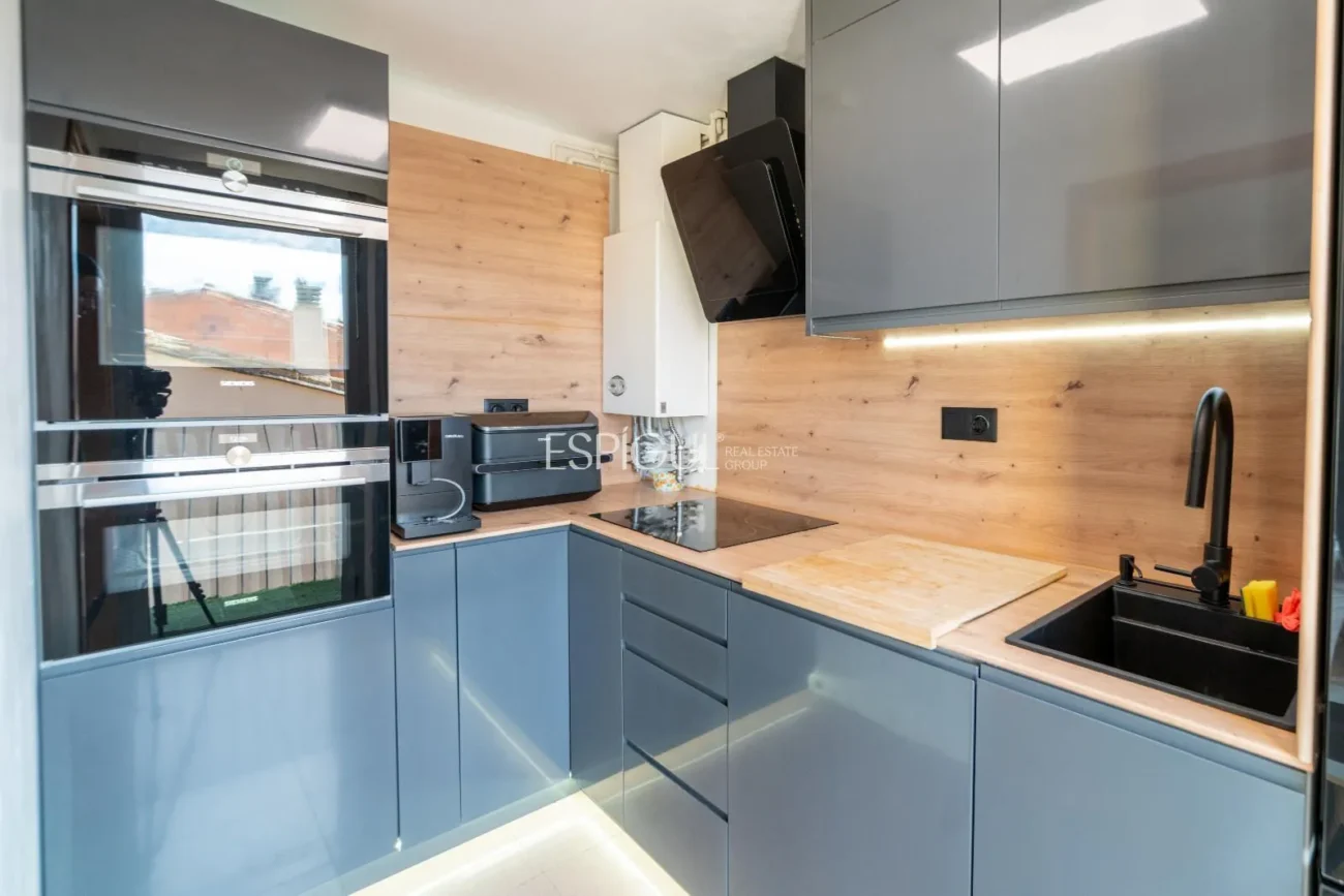 Ático Dúplex con Terraza en Salt